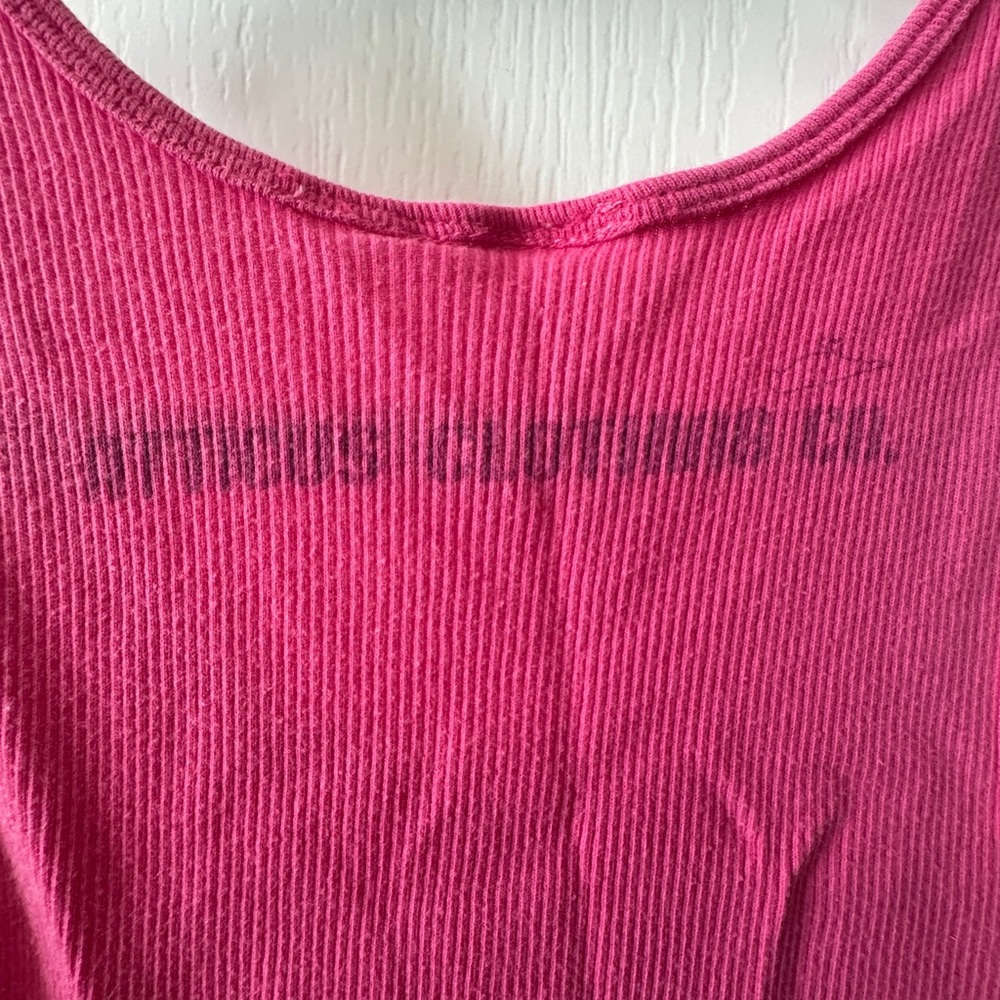 TANK TOP WOMENS Atticus Blink 182 Vibrant Pink Graphic Tank Top Microphones XXS - Picture 6 of 6